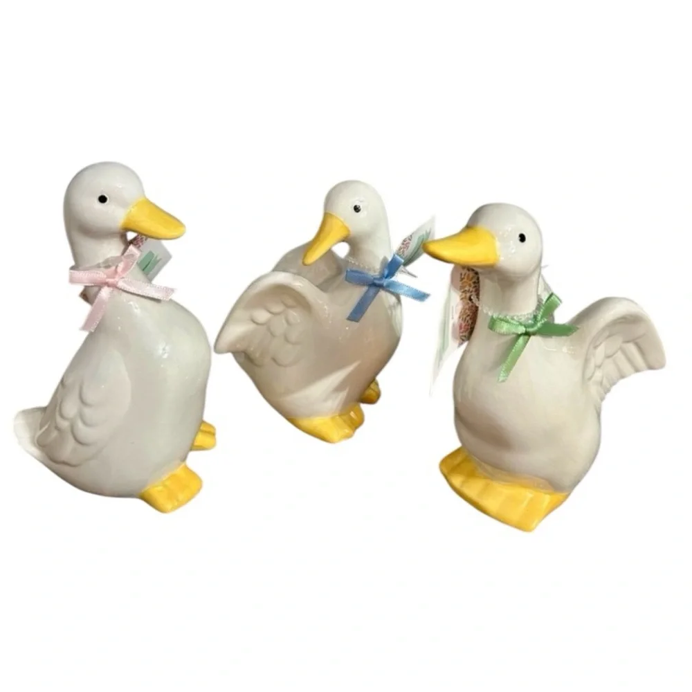Ceramic white Ducks “Large Set of 3”